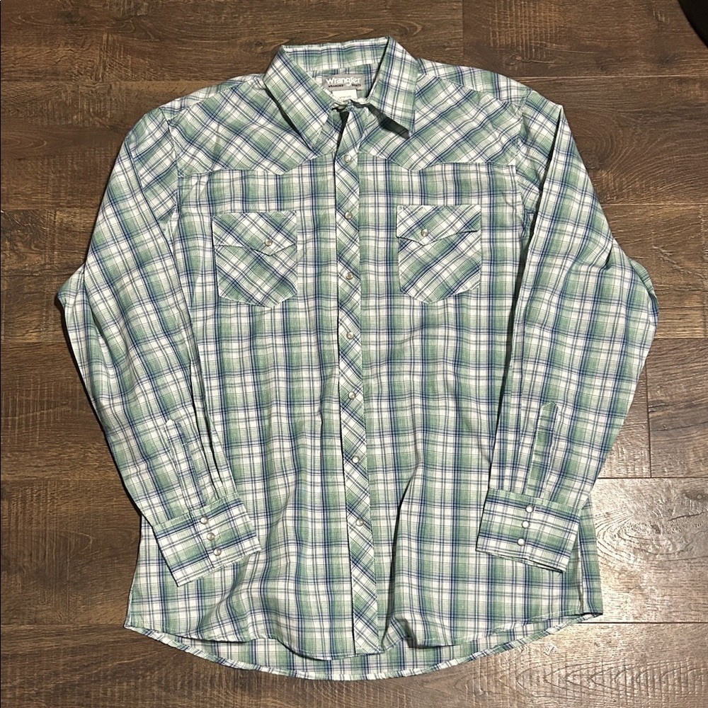 Wrangler Blue and Green Plaid Casual Shirt